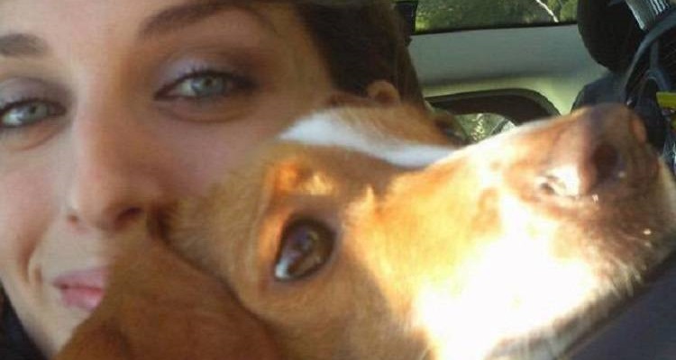 San Severo piange Dalila, la ragazza travolta e uccisa da un treno mentre cercava di salvare il suo cane